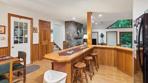 Dining - Cedar Dome: 3  BR, 3  BA House in Canaan Valley, Sleeps 8 (Canaan Valley)