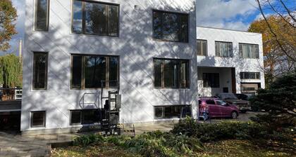 Spacious house across from the St-Dorothée REM station