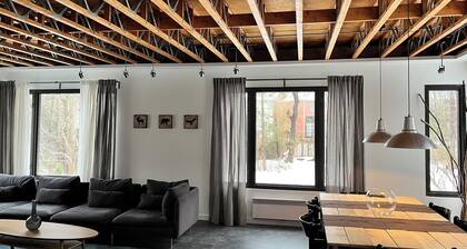 Spacious house across from the St-Dorothée REM station