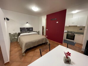 1 Schlafzimmer, Bügeleisen/Bügelbrett, kostenloses WLAN, Bettwäsche