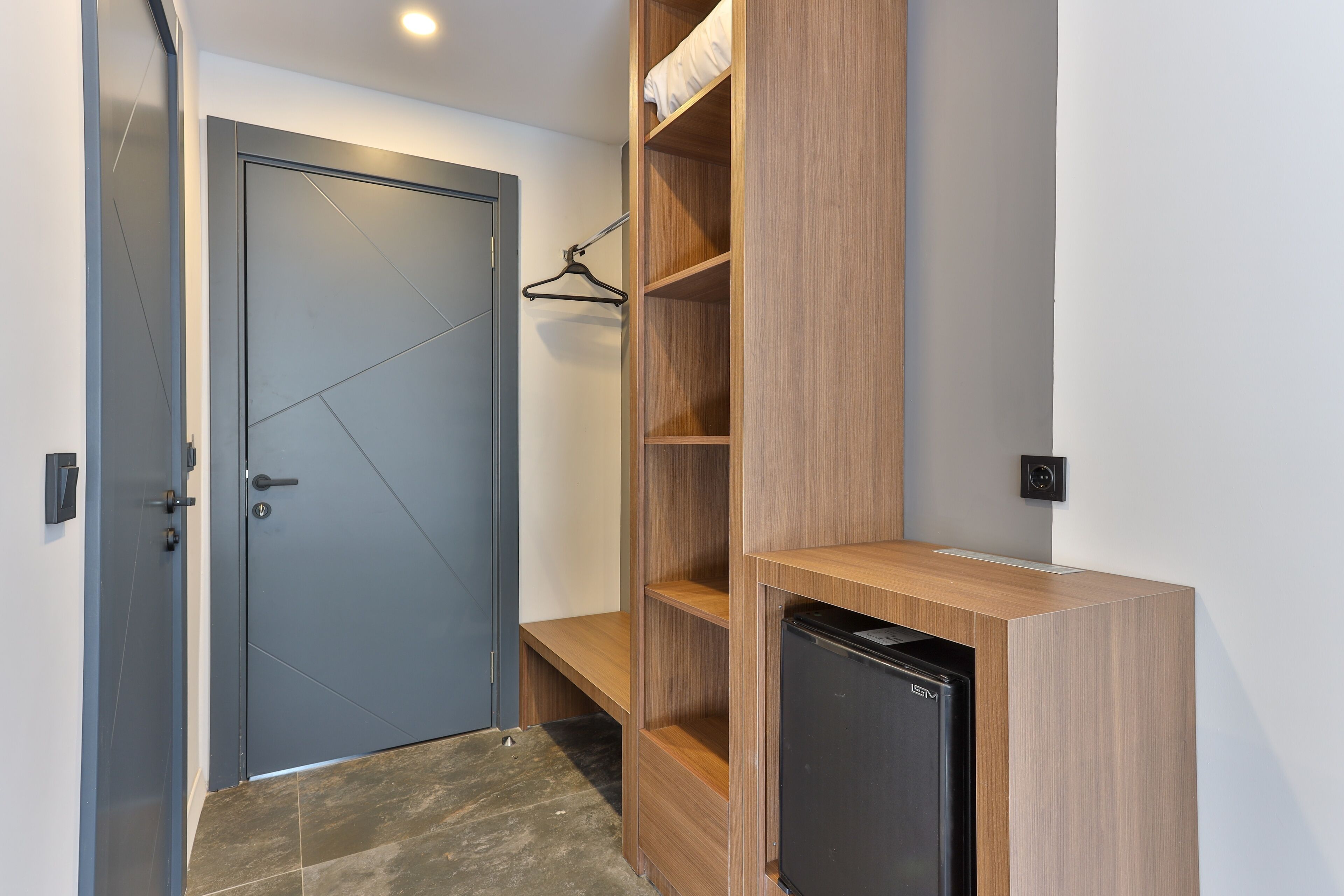 Een minibar, een laptopwerkplek, geluiddichte muren, gratis wifi