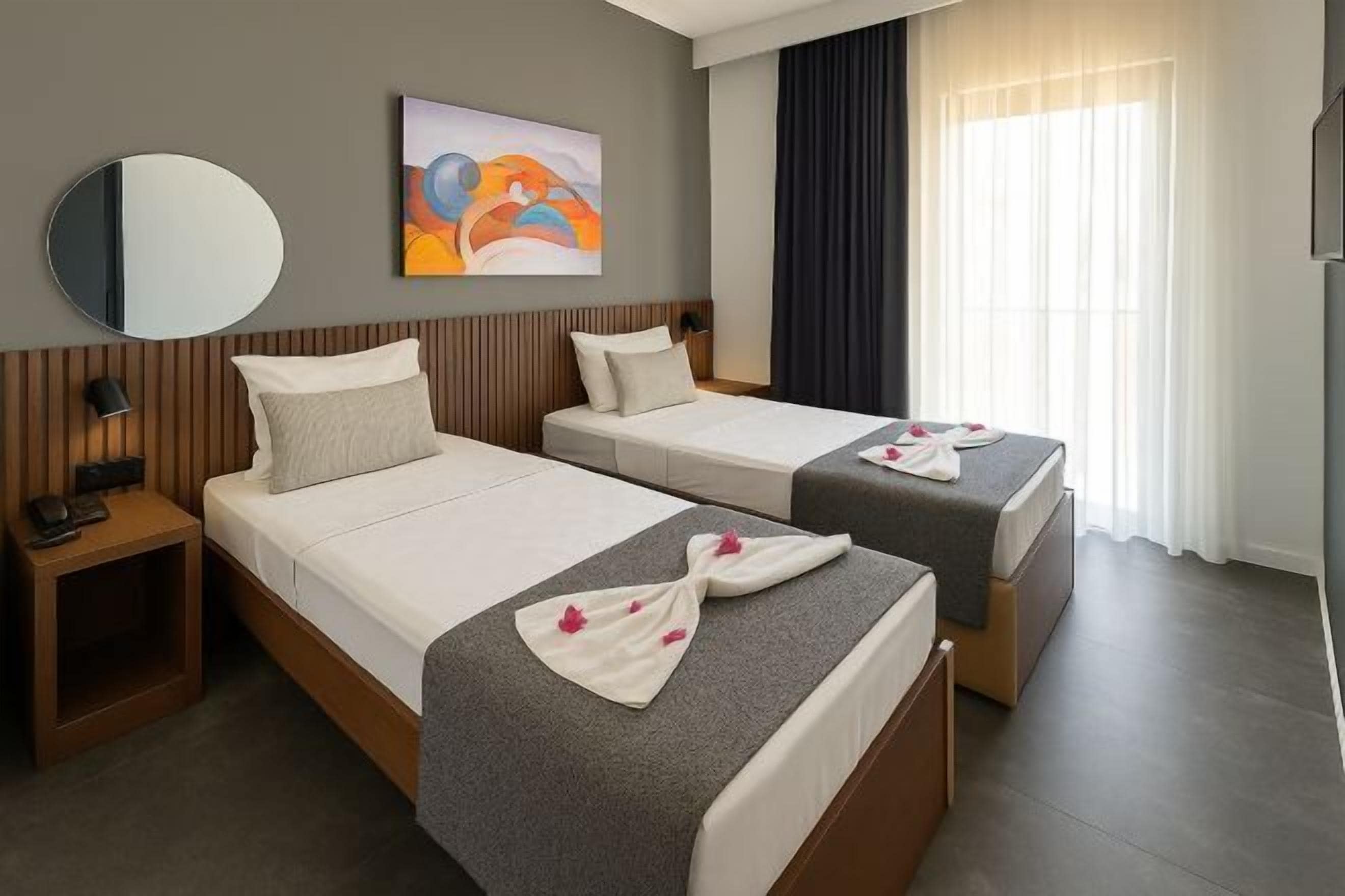 Minibar, laptop workspace, soundproofing, free WiFi