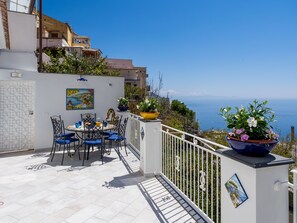 Panoramic Apartment | Terrace/patio - Blue Waves (Positano)