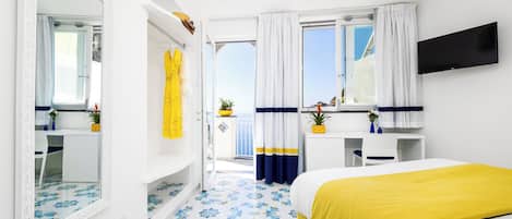 Panoramic Apartment | 2 bedrooms, desk, iron/ironing board, free WiFi