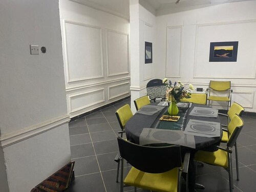 Calm, peaceful space ideal for family