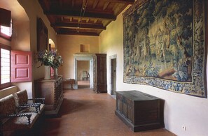 Lobby - Chateau La Servayrie (Conques-en-Rouergue)