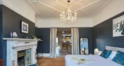 Host & Stay | Northville Arrifana