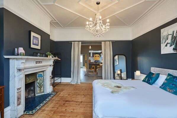 1 chambre, fer et planche à repasser, lit parapluie, Wi-Fi gratuit