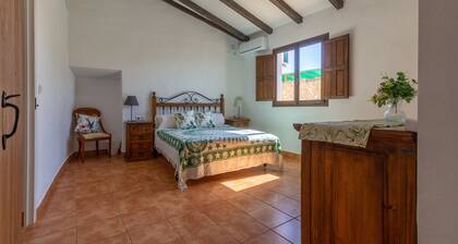 Casa Torres - Traditional Village Experience - 3 Bedroom House in Fuente Alamo
