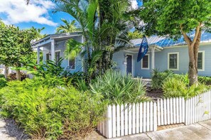 Exterior - Casa Azul - Private Pool (Key West)