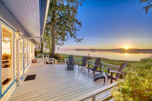 WOW Views, Oversized Deck, Luxurious (KBay)