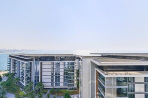 Luxury-Apartment, 3 Schlafzimmer, Balkon, Meerblick | Blick vom Balkon