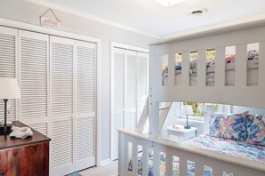 4 bedrooms, WiFi - K Kamp, Almost Oceanfront House in Emerald Isle, NC! (Emerald Isle)