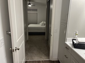 Room - 💎Elegance Cozy Unit💎 (Buford)