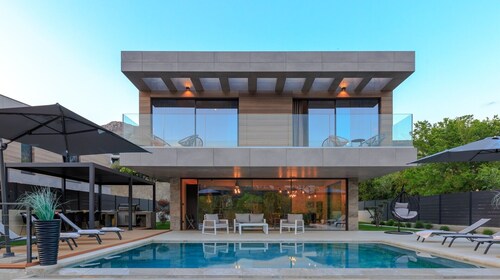 Luxury Villa Krk Baska I with heated pool, private parking, Wi-Fi, gym and sauna