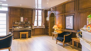 Reception - Le Soleil D'or (Montigny-la-Resle)