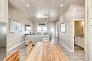 Smart TV - Fulton Breeze: Waterfront Home with Pool & Hot Tub (Fulton)