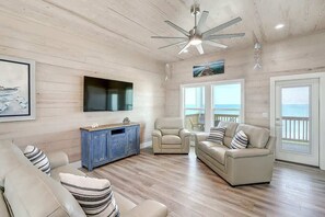 Smart TV - 171 Seven Palms,  Fulton Breeze: Waterfront, Pool & Hot Tub (Fulton)