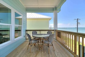 Outdoor dining - Fulton Breeze: Waterfront Home with Pool & Hot Tub (Fulton)