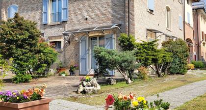 1 Bedroom Apartment in Modena