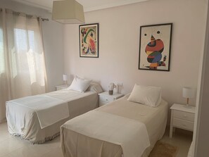 4 habitaciones, wifi y ropa de cama 