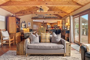 Smart-tv och eldstad