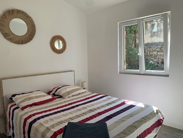 1 bedroom, free WiFi, bed sheets