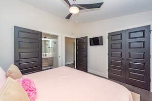 4 bedrooms, free WiFi, bed sheets