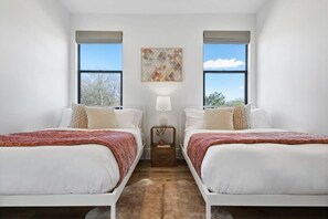 7 bedrooms, desk, iron/ironing board, WiFi