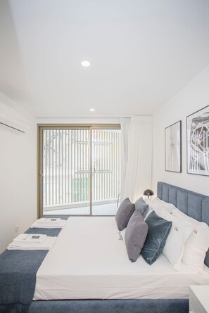 2 Schlafzimmer, Schreibtisch, Bügeleisen/Bügelbrett, WLAN