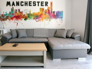 Smart TV - Central Apartment - Pass the Keys (Manchester)