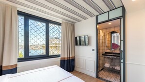 Deluxe Sea View Room | Sengetøy av topp kvalitet, safe på rommet og blendingsgardiner