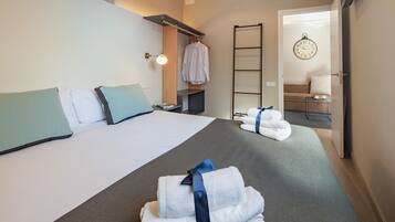 2 chambres, fer et planche à repasser, Wi-Fi gratuit, draps fournis