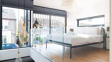 1 bedroom, iron/ironing board, travel cot, WiFi