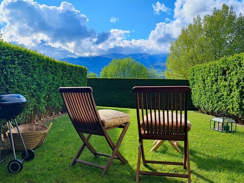 Townhouse 3 rooms Fireplace, Garden, BBQ, Views & Wi-Fi