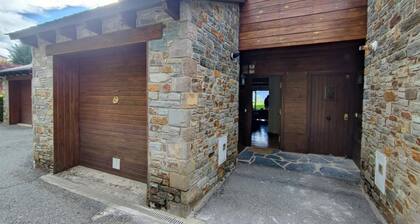 ALP ll - 7 PaX - Three Bedroom House, Sleeps 7