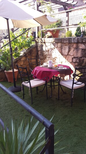 Daily local cuisine breakfast (EUR 4.5 per person)