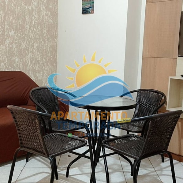 تناول الطعام
