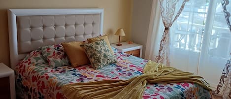 1 bedroom, WiFi, bed sheets