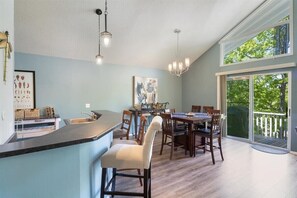 Dining - Margaritaville house next to pool (Osage Beach)