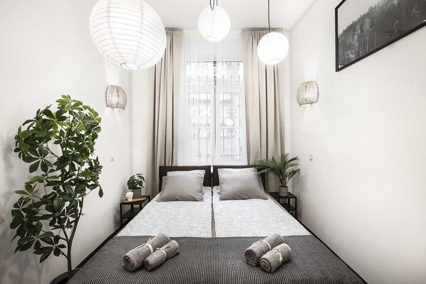 Free WiFi, bed sheets - Bedrouse Czapskich 5 - Old Town (Kraków)