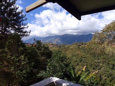 Hermosa casa con maravillosas vistas de la naturaleza