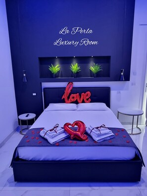 1 quarto, cofres nos quartos, Wi-Fi de cortesia, roupa de cama