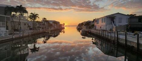 Een verwarmd zwembad