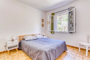 3 quartos, ferros/tábuas de passar roupa, Wi-Fi de cortesia