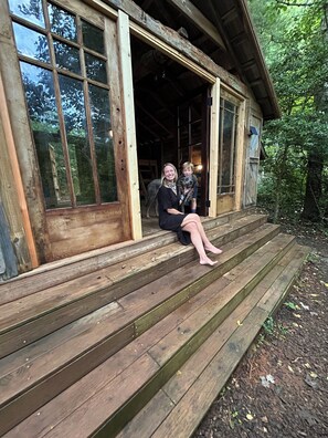 تفاصيل الفندق من الخارج