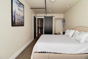 1 chambre, bureau, Wi-Fi gratuit, draps fournis