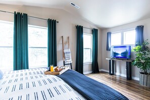 3 Schlafzimmer, Verdunkelungsvorhänge, Bügeleisen/Bügelbrett