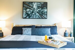 3 Schlafzimmer, Verdunkelungsvorhänge, Bügeleisen/Bügelbrett