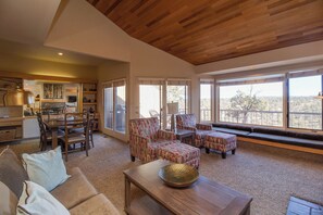 Smart TV, fireplace, DVD player